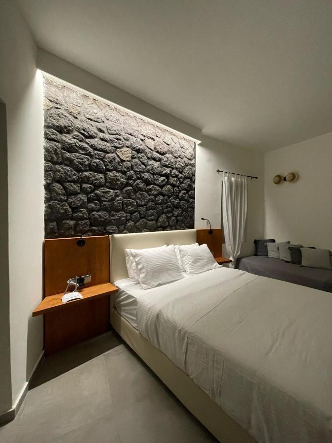 Hotel Noir Santorini Monolitos Zewnętrze zdjęcie
