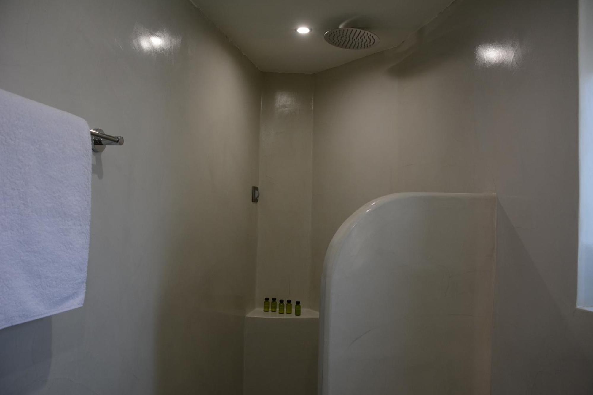 Hotel Noir Santorini Monolitos Zewnętrze zdjęcie